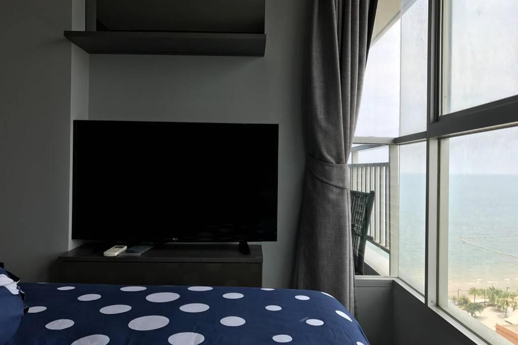 Stunning Seaview Suite Jomtien Beach Buitenkant foto